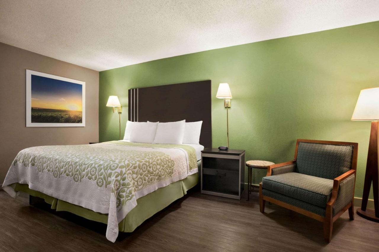 Days Inn By Wyndham Hardeeville/ I-95 State Line Екстер'єр фото